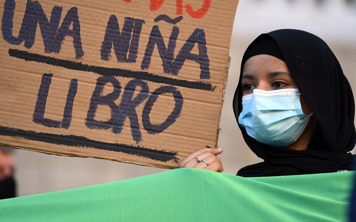 Los legisladores expresaron que no son indiferentes al llamado de auxilio de mujeres afganas en redes sociales. | AFP