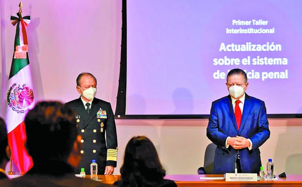 El almirante y el presidente del máximo tribunal del país. Especial