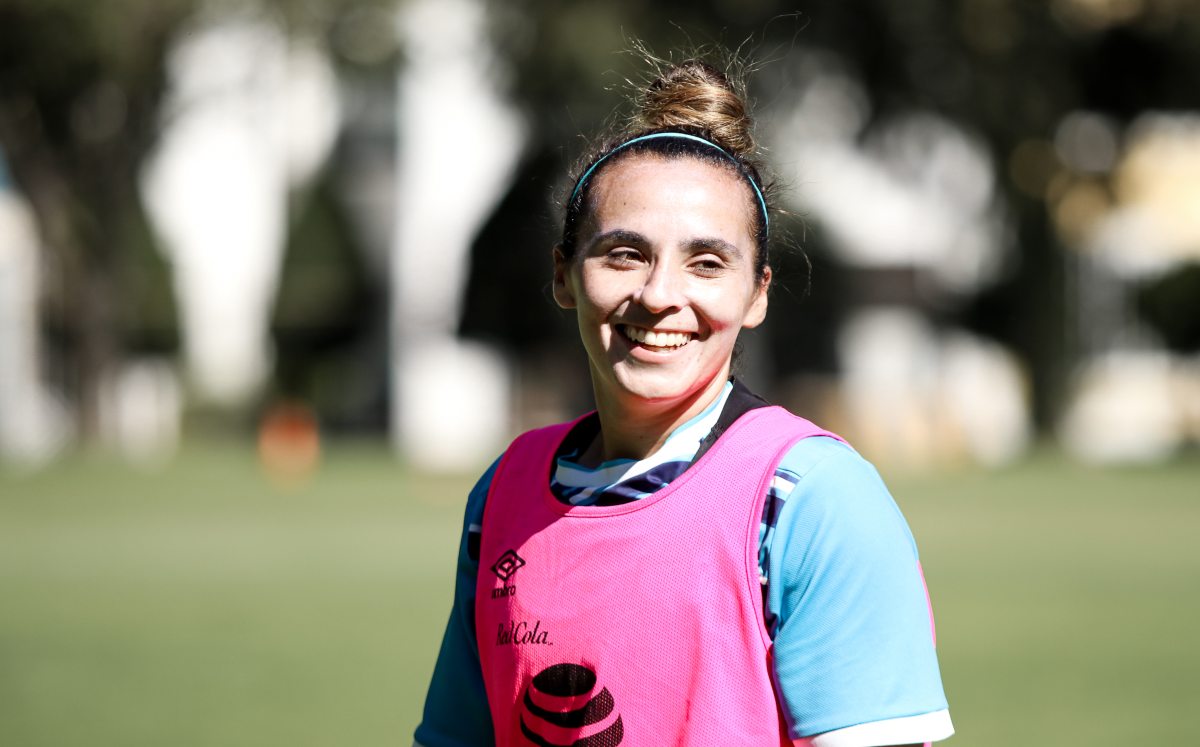 Mirelle Arciniega, mediocampista del Puebla Femenil | Especial
