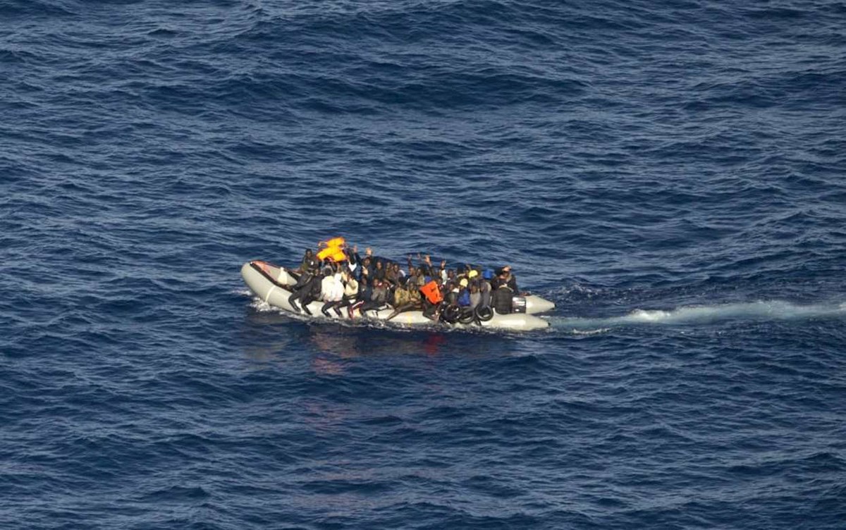 La mujer afirmó que iba en una lancha con 40 personas migrantes. | Archivo, EFE