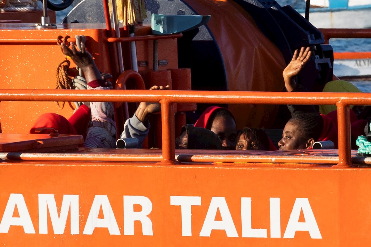 La zona de islas Canarias es uno de los lugares donde más llegan los migrantes africanos a España. | EFE