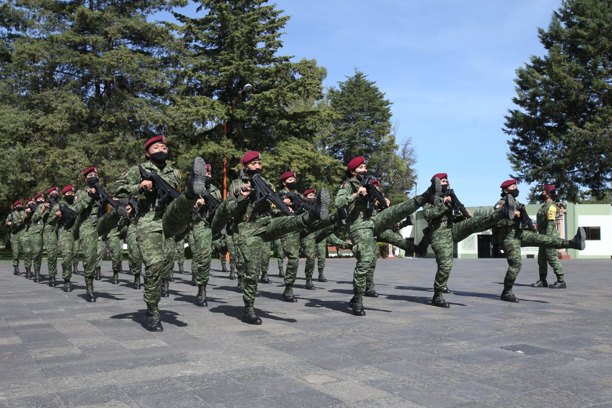El Ejército comenzó ya con las prácticas para el desfile del próximo 16 de septiembre. (Juan Carlos Bautista)