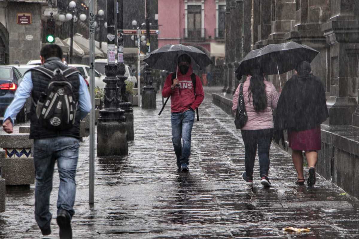 Lluvia constante en Puebla ante el paso de 'Grace'. (Melanie Torres)