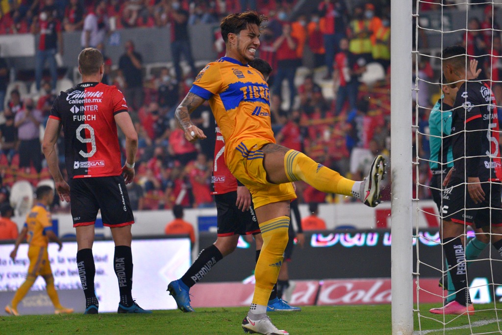 Carlos Salcedo, jugador de Tigres (imago7)