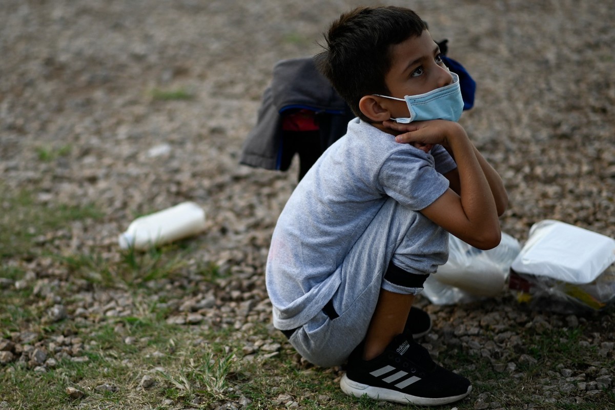 Había niños tratando de llegar a Estados Unidos de forma irregular. (AFP)