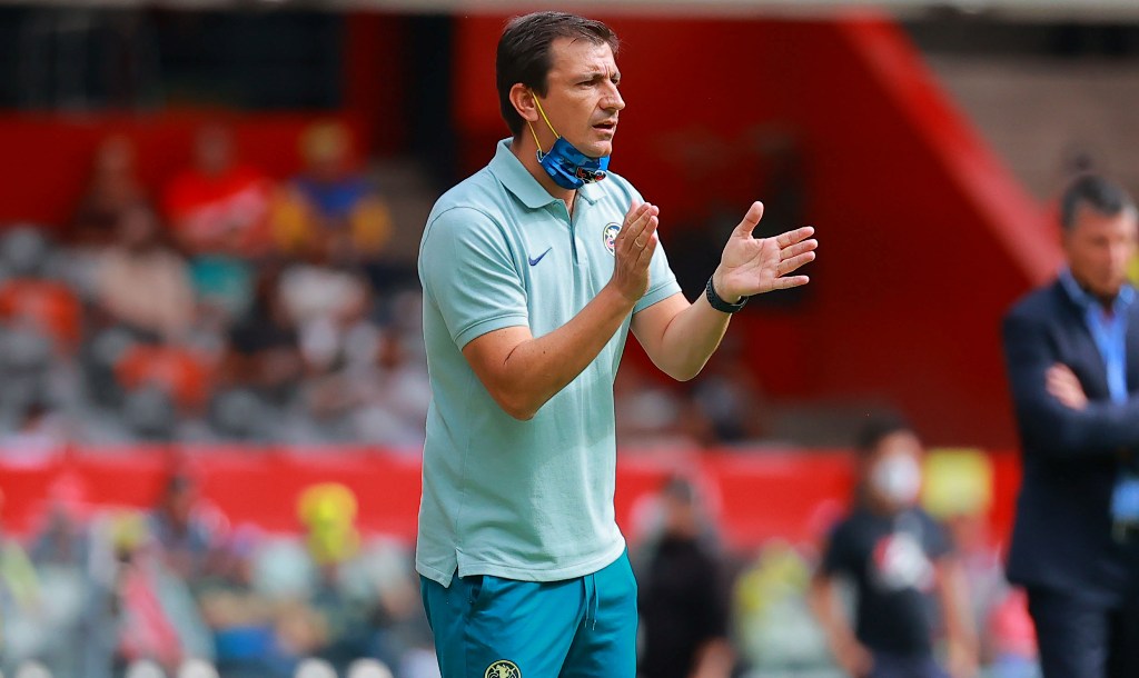 Santiago Sánchez, auxiliar técnico de América (imago7)