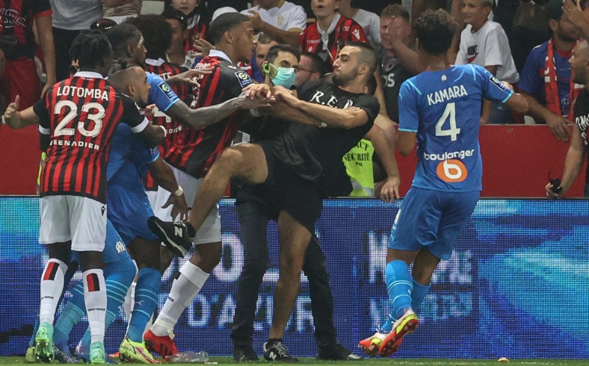 Aficionados del Niza agreden a jugadores del Marsella (AFP)