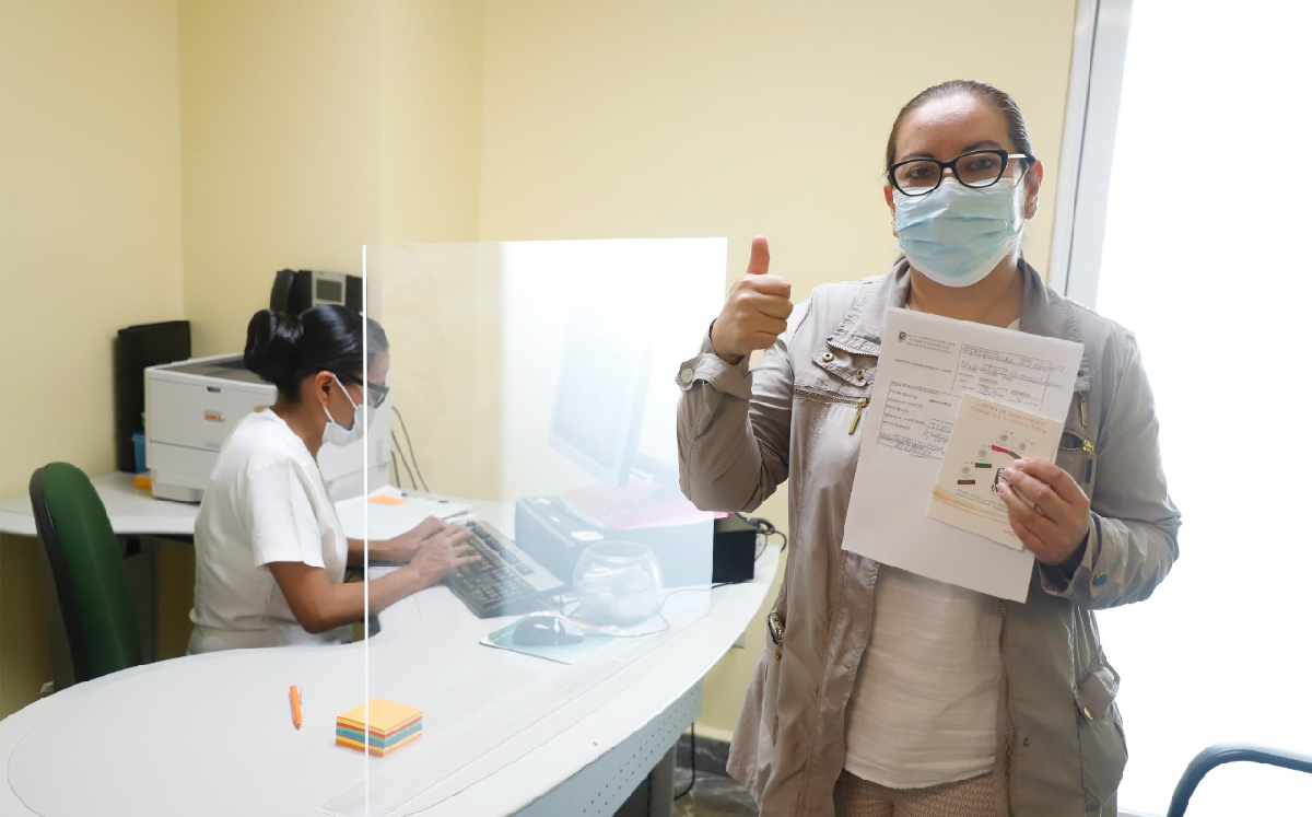 Además de la atención a la pandemia, el IMSS busca reabrir el resto de sus servicios, incluyendo la prevención. (Cuartoscuro)