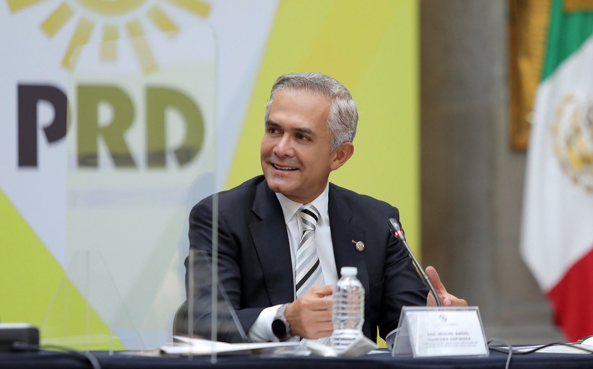 Miguel Ángel Mancera dijo que están listos para iniciar nuevamente la discusión del tema. | Twitter