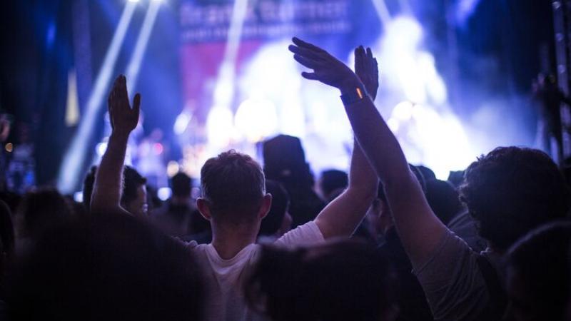 Las propuestas deben incluir una actividad gratuita y abierta al público en las disciplinas de música, danza, teatro, moda, cine, literatura o artes v