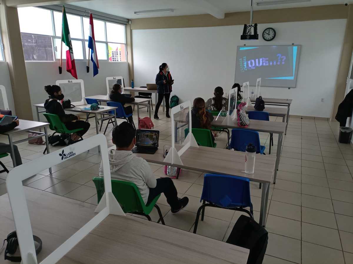 Regreso a clases en colegios. | Tania Contreras
