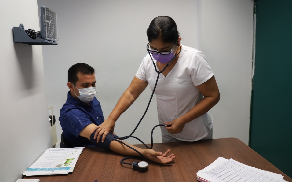 Miden presión a pacientes. (IMSS Tamaulipas)