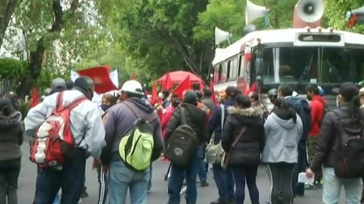 Protestan miembros del FPR frente a SEGOB en alcaldía Cuauhtémoc; piden justicia