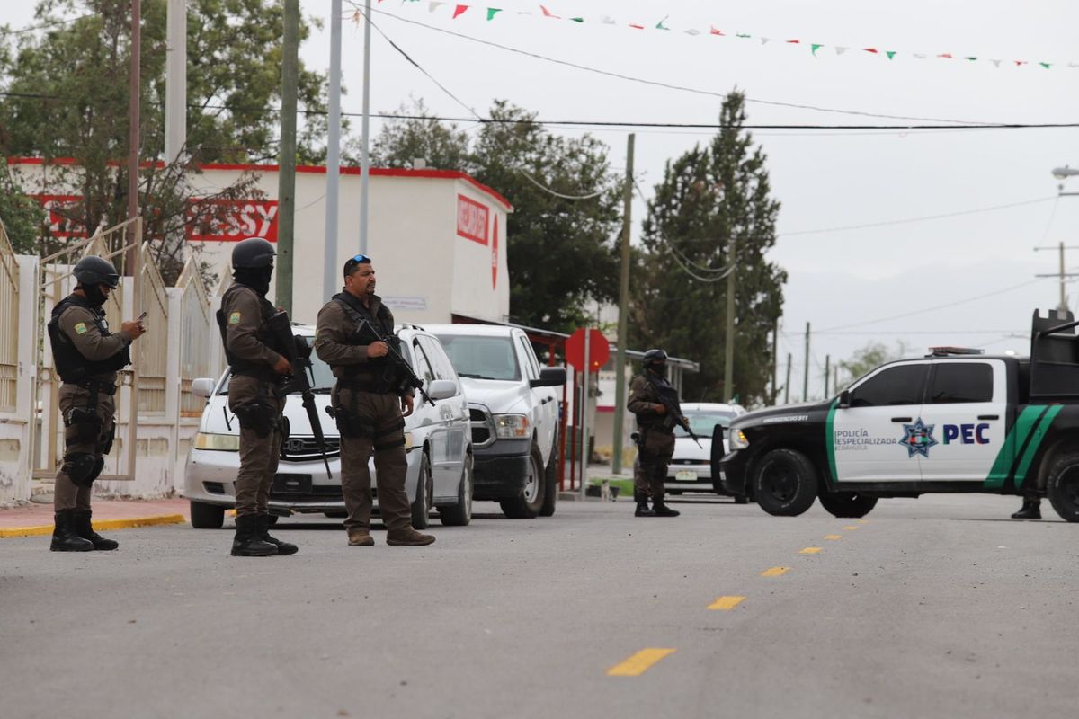 Se reportó un enfrentamiento entre policías y civiles armados. (Especial)