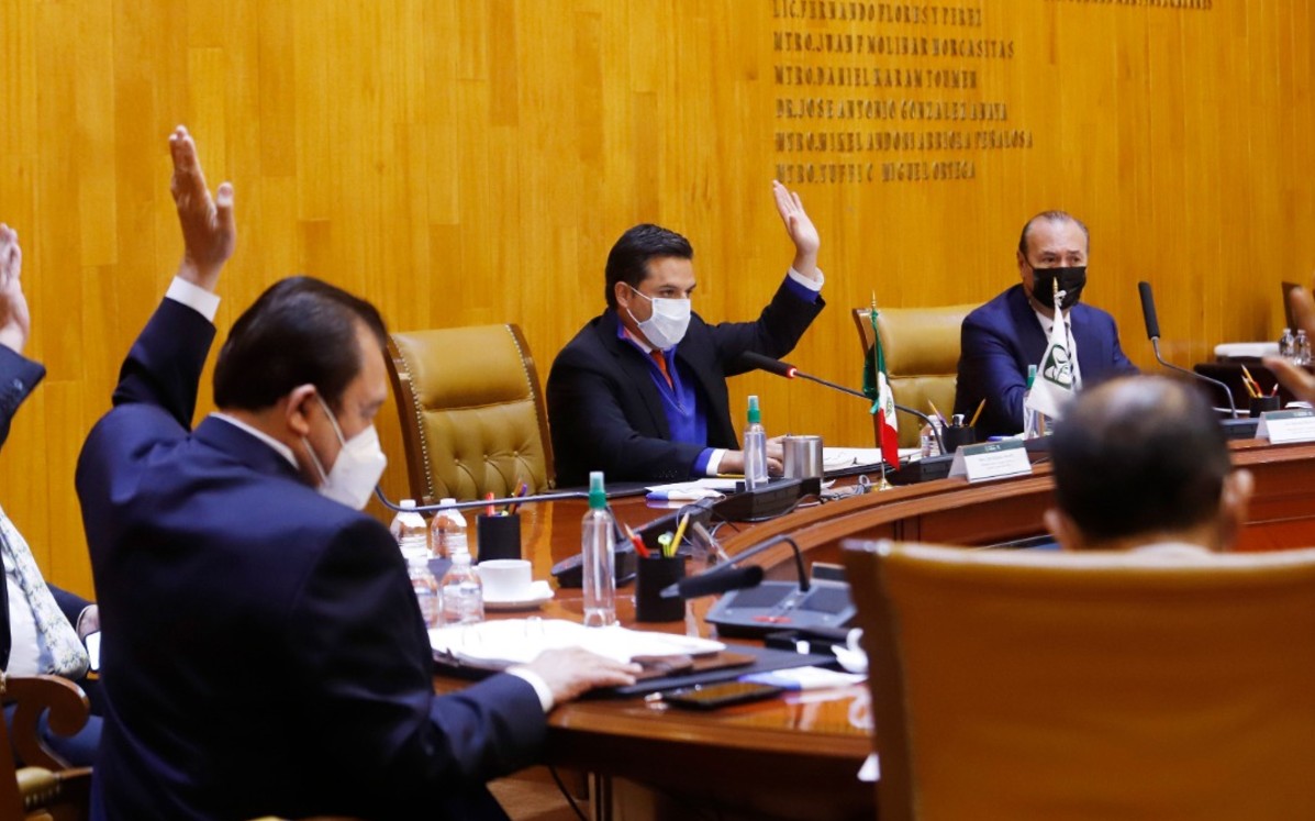 Zoé Robledo consideró analizar la propuesta de adquirir los medicamentos e insumos por licitaciones. | Especial