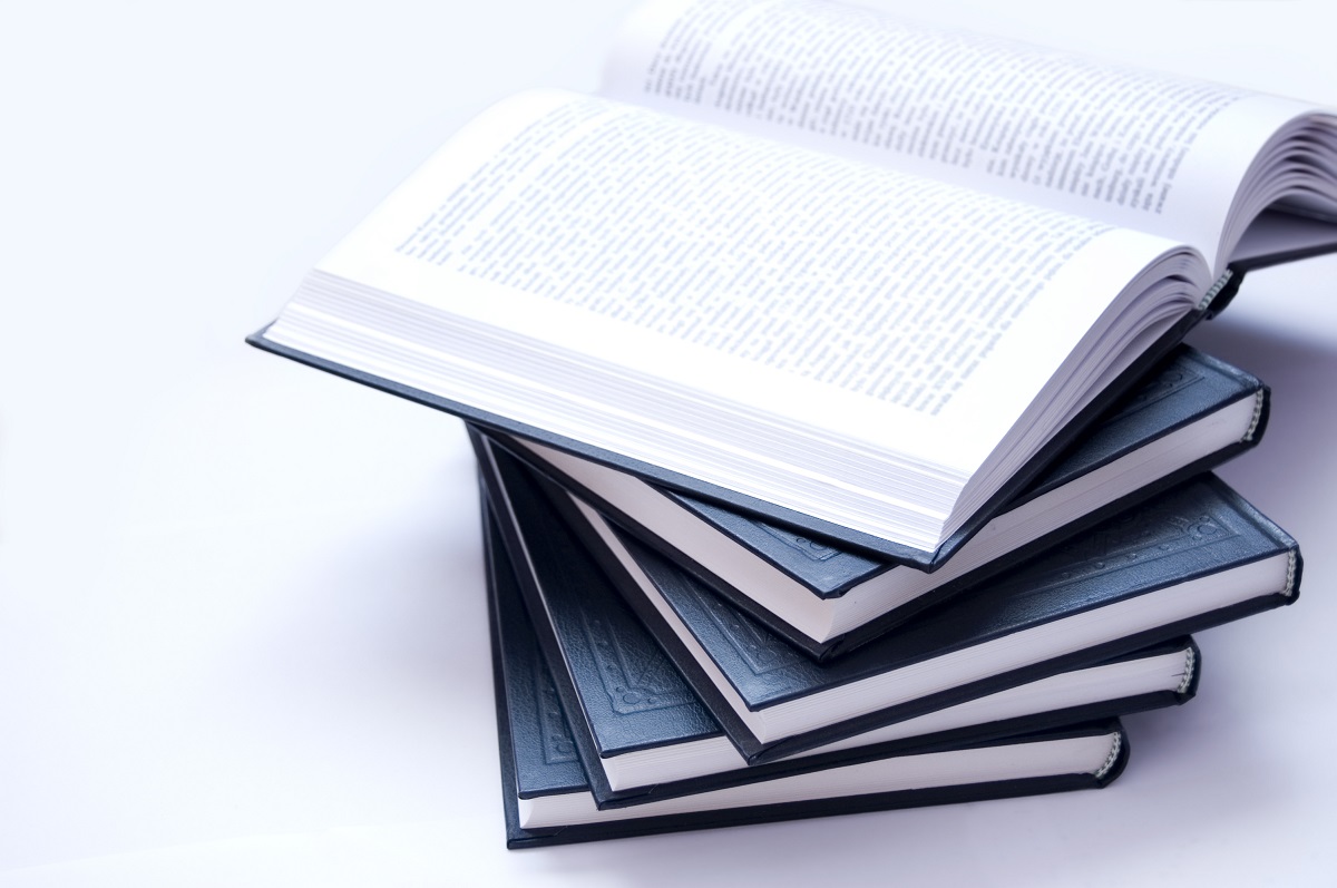 Se aceptarán libros nuevos y  usados que se encuentren en buenas condiciones. (freepik.es)