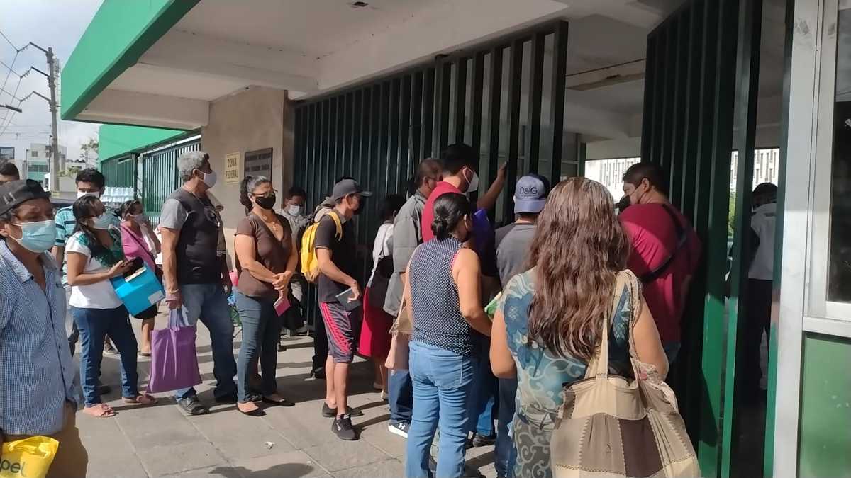 Derechohabientes molestos por mal manejo en IMSS Madero (Leticia Gutiérrez)