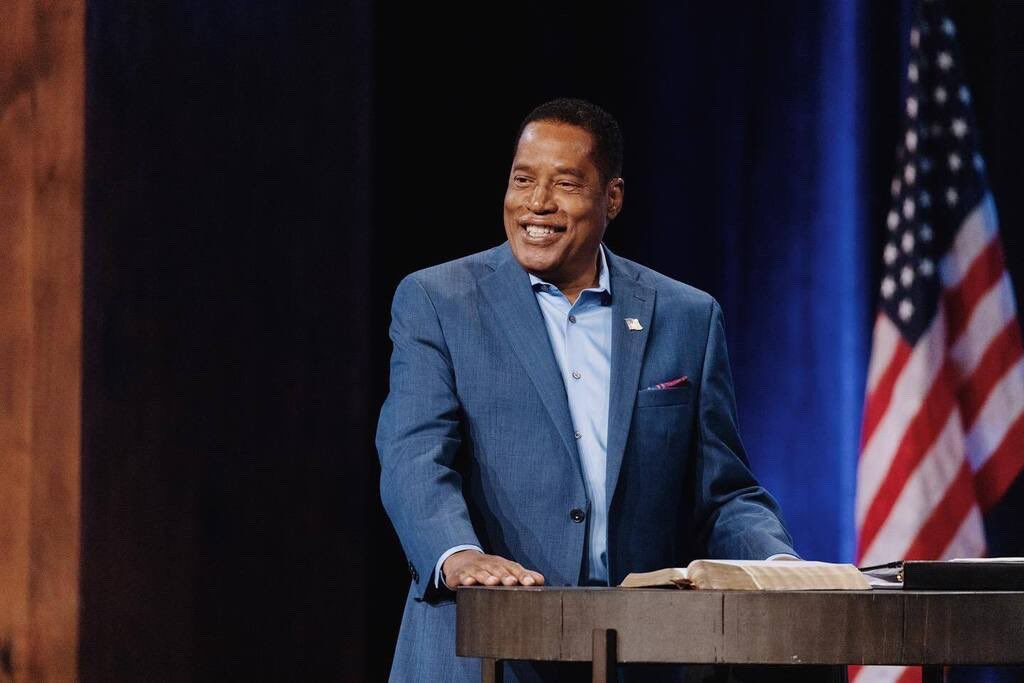 Larry Elder, candidato republicano en elección revocatoria de California. / Fotografía vía Twitter.