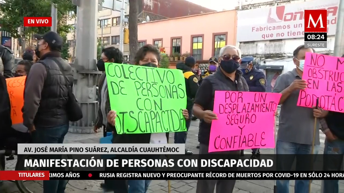 Personas con discapacidad se manifiestan en la CdMx