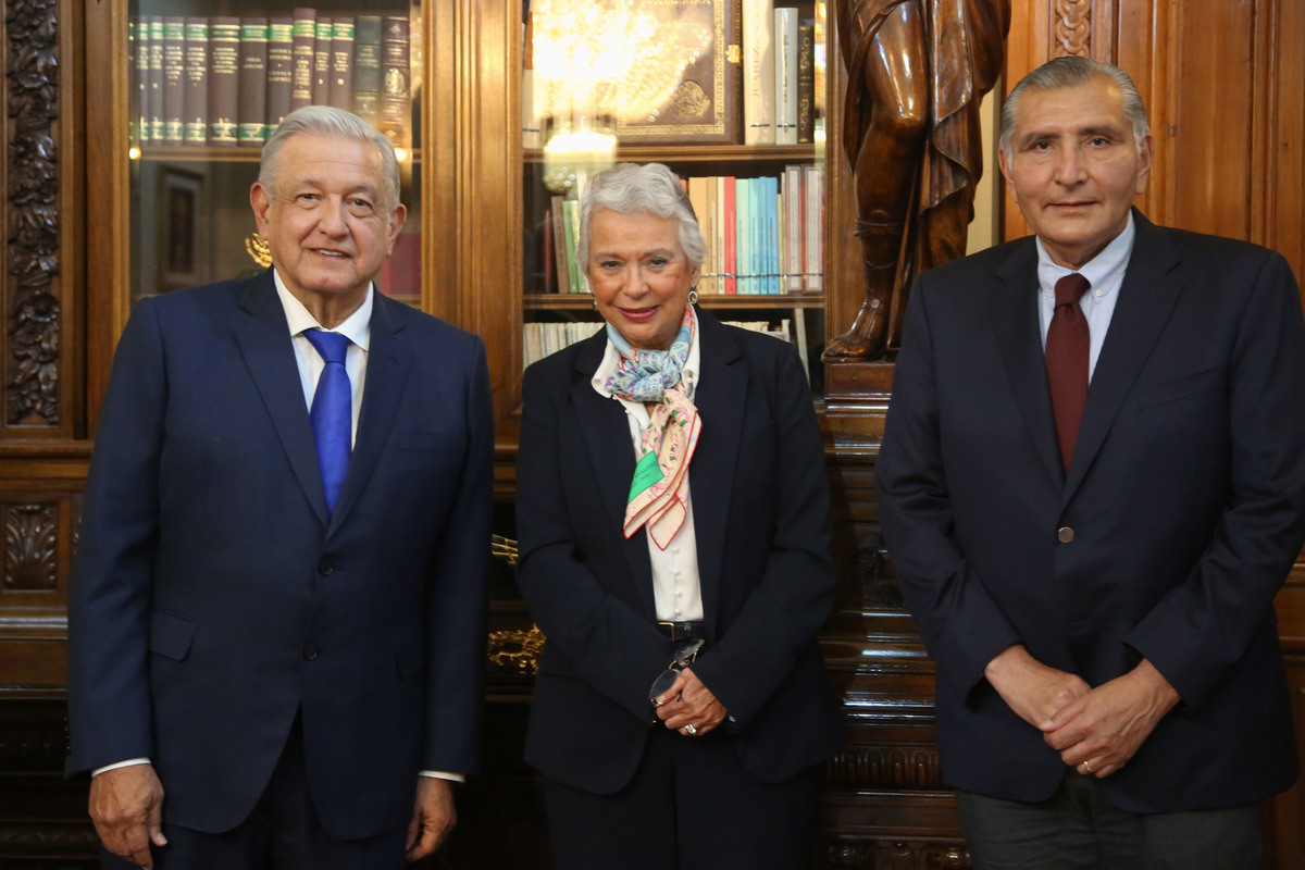 El Presidente, Olga Sánchez Cordero y el gobernador de Tabasco. (Cortesía)