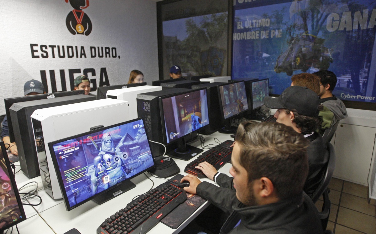 Conocidos también como ciberdeportes, en los deportes electrónicos compiten videojugadores profesionales. Foto: Fernando Carranza