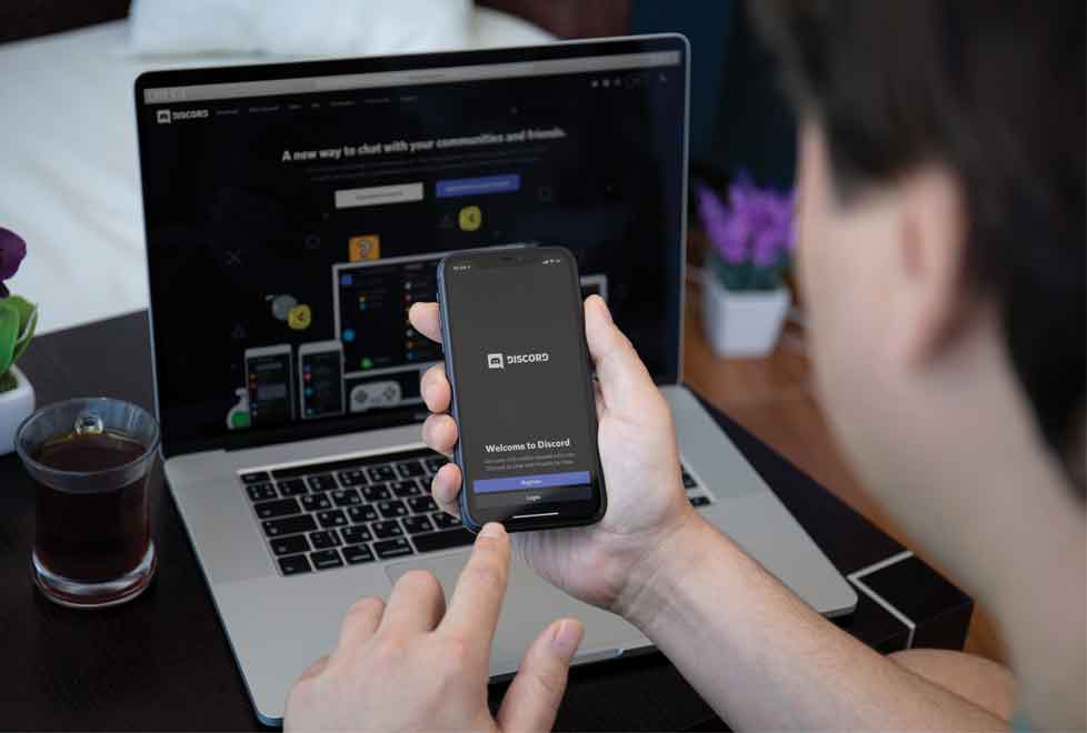 Discord ganó popularidad entre la inquietante comunidad del comercio minorista que impulsaron el fervor por los memes.