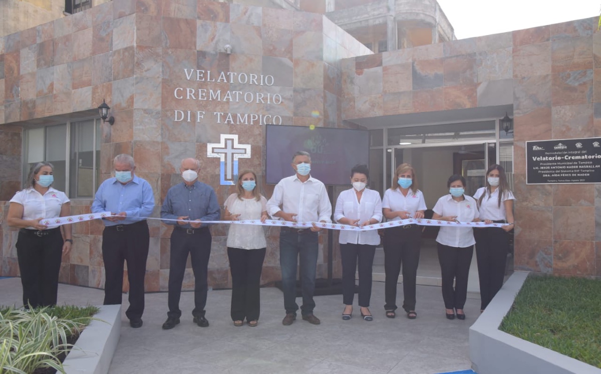 Entrega del velatorio - crematorio del sistema DIF Tampico |