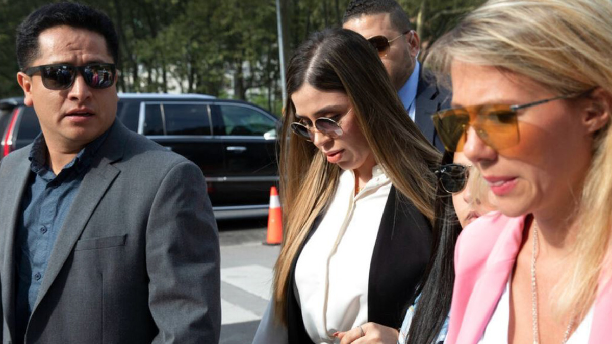 Fiscales y defensa de Emma Coronel piden retrasar sentencia hasta octubre