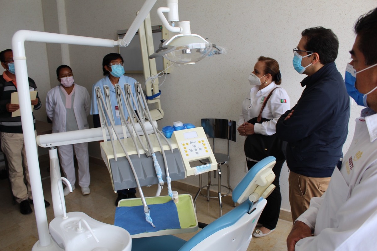 El director general del ISSSTE, Luis Antonio Ramírez, visitó la ampliación de la Unidad de Medicina Familiar en Miahuatlán de Porfirio Díaz, Oaxaca.
