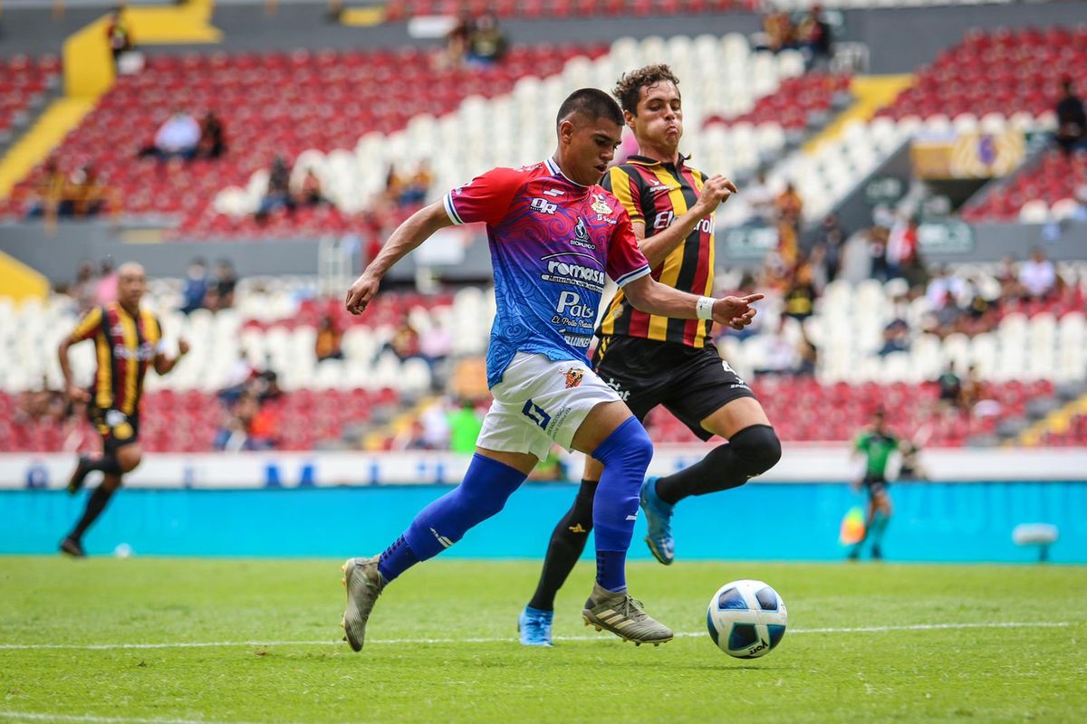Leones Negros empata sobre la hora frente a los Alebrijes (Especial)