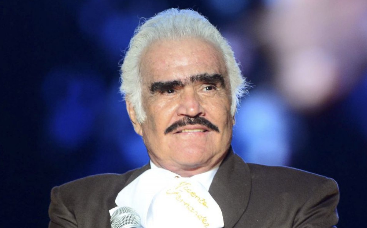 El cantante se encuentra internado en el hospital Country 2000, ubicado en Guadalajara. (Cuartoscuro)