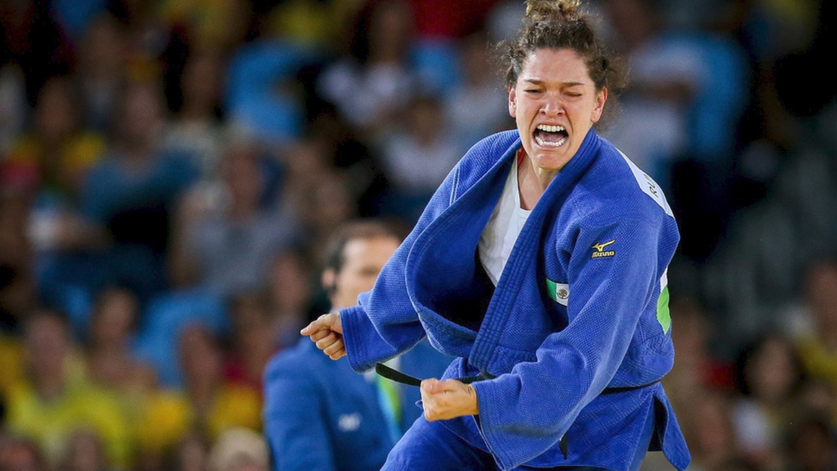 Lenia Ruvalcaba gana medalla de bronce en Juegos Paralímpicos