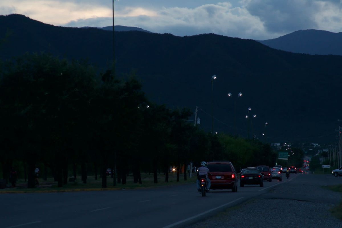 El Libramiento Naciones Unidas se cambio por luminarias de mejor calidad