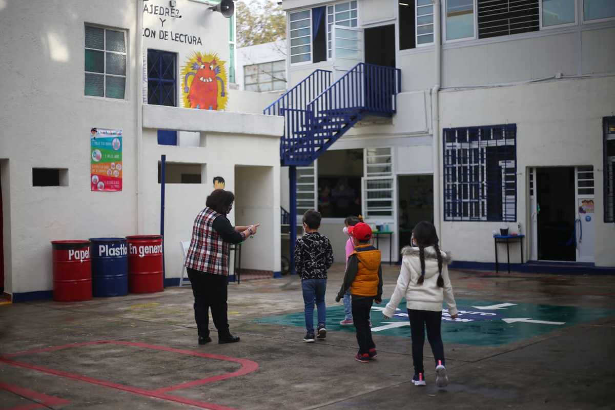 Regreso presencial a clases en CdMx. (Araceli López)