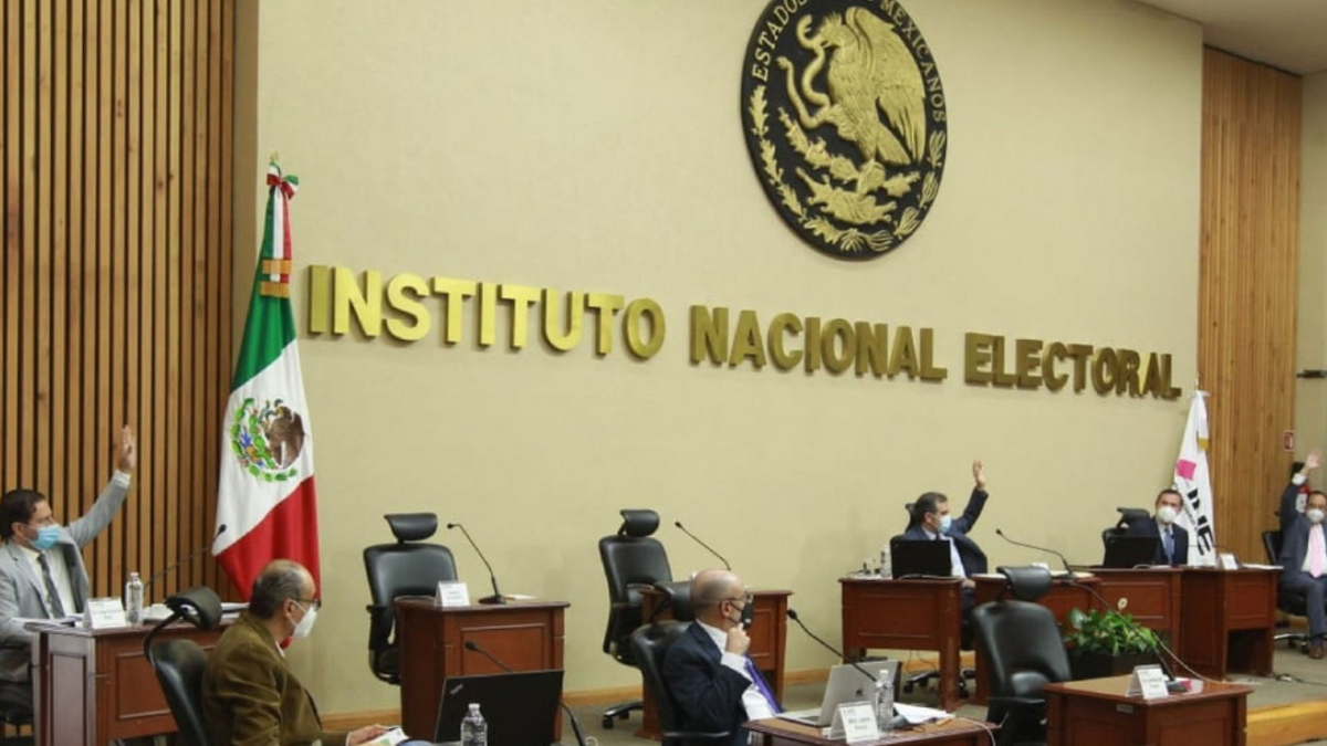 INE emite declaratoria de pérdida de registro del PES