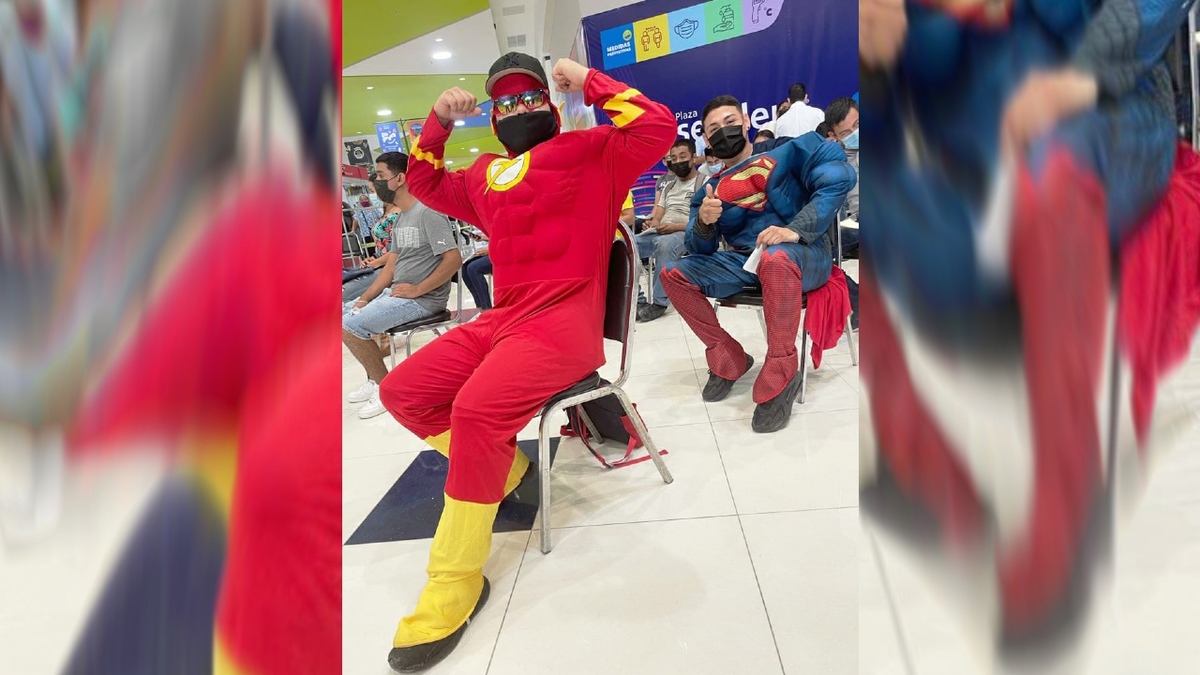 Jóvenes ponen el color a vacunación anticovid en Santa Catarina. Foto: Especial