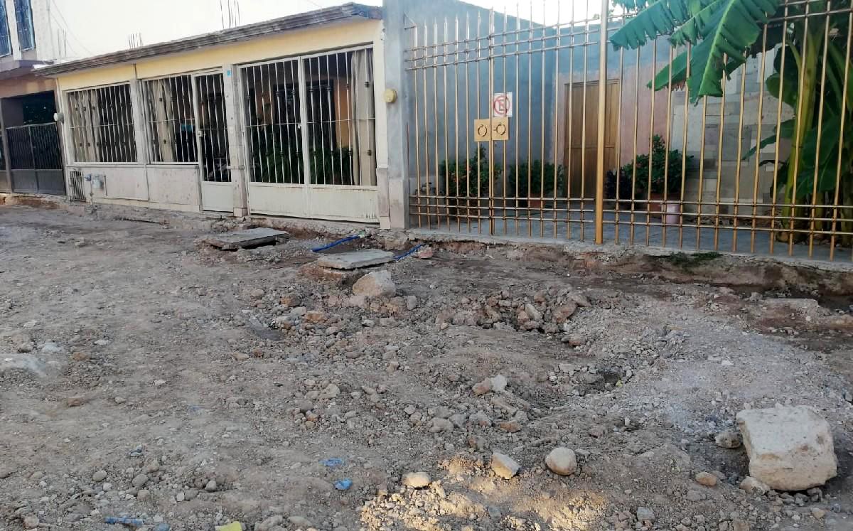 La obra es en la privada Ana Leticia y desde hace 4 semanas fue abandonada.  (Especial)