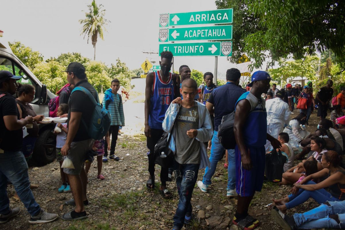 Las autoridades han dialogado sobre la reubicación temporal de la población migrante. (Cuartoscuro)
