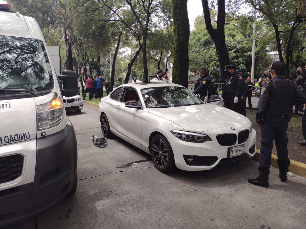 Un familiar reconoció a la víctima, quien fue asesinada al parecer por dos hombres en moto. (César Velázquez)