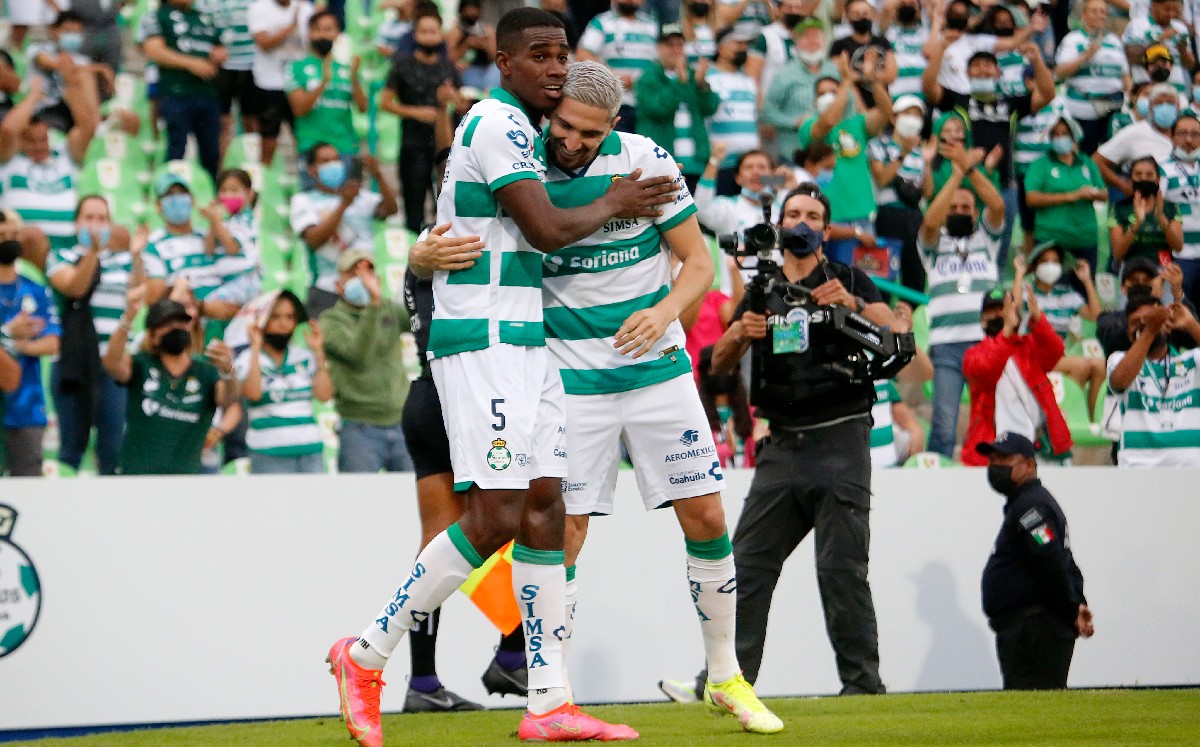 Siete jugadores de Santos Laguna tienen actividad en la Fecha FIFA. (Rolando Riestra)