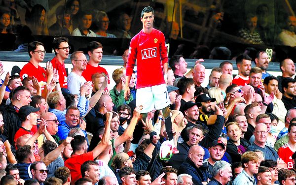 Pese al ahorro, aún hubo movimientos, como el de Cristiano Ronaldo. Carl Recine/Reuters