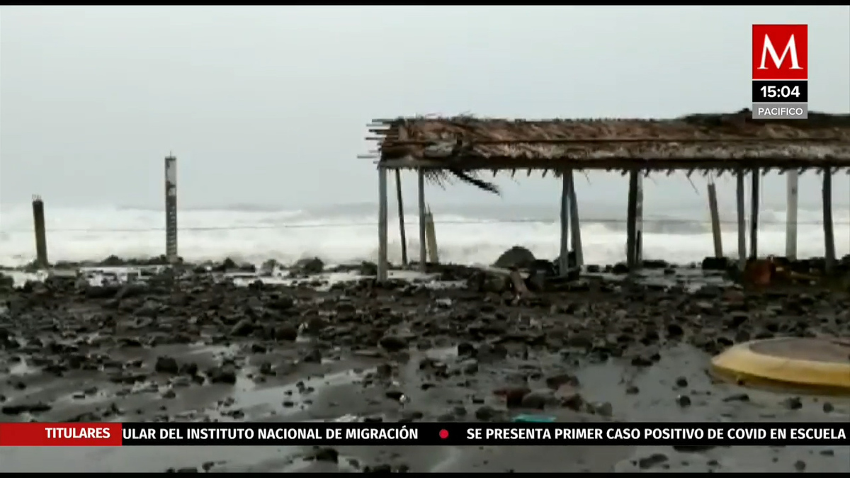 Costas de Colima siguen devastadas por "Nora"