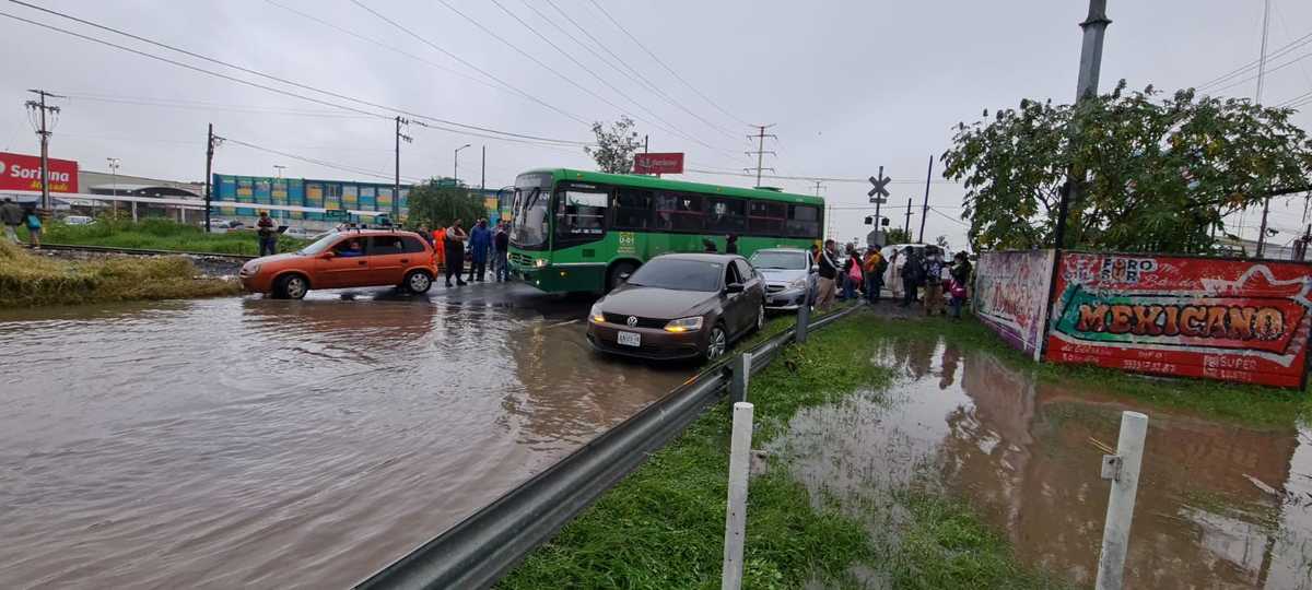 Tras la llegada de autoridades, el congestionamiento vial disminuyó en avenida Adolf Horn (Juan Carlos Munguía)