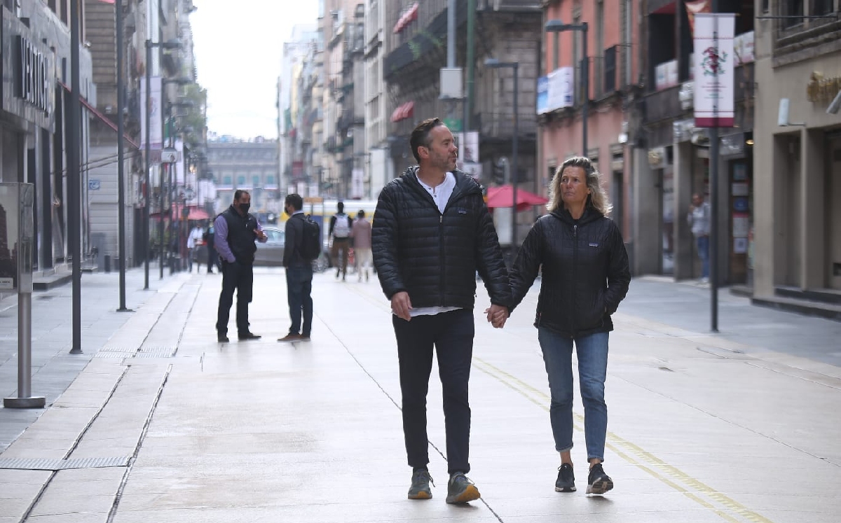 A pesar de que el país todavía se encuentra en la tercera ola, mucha gente ha dejado de usar cubrebocas. (Juan Carlos Bautista)