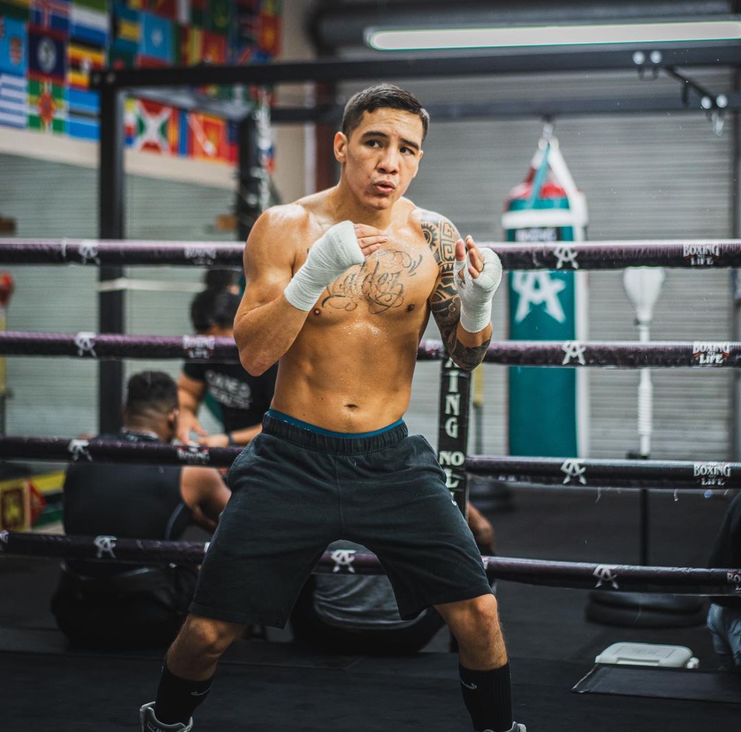 Óscar Valdez en entrenamiento (Instagram @oscarvaldez56)