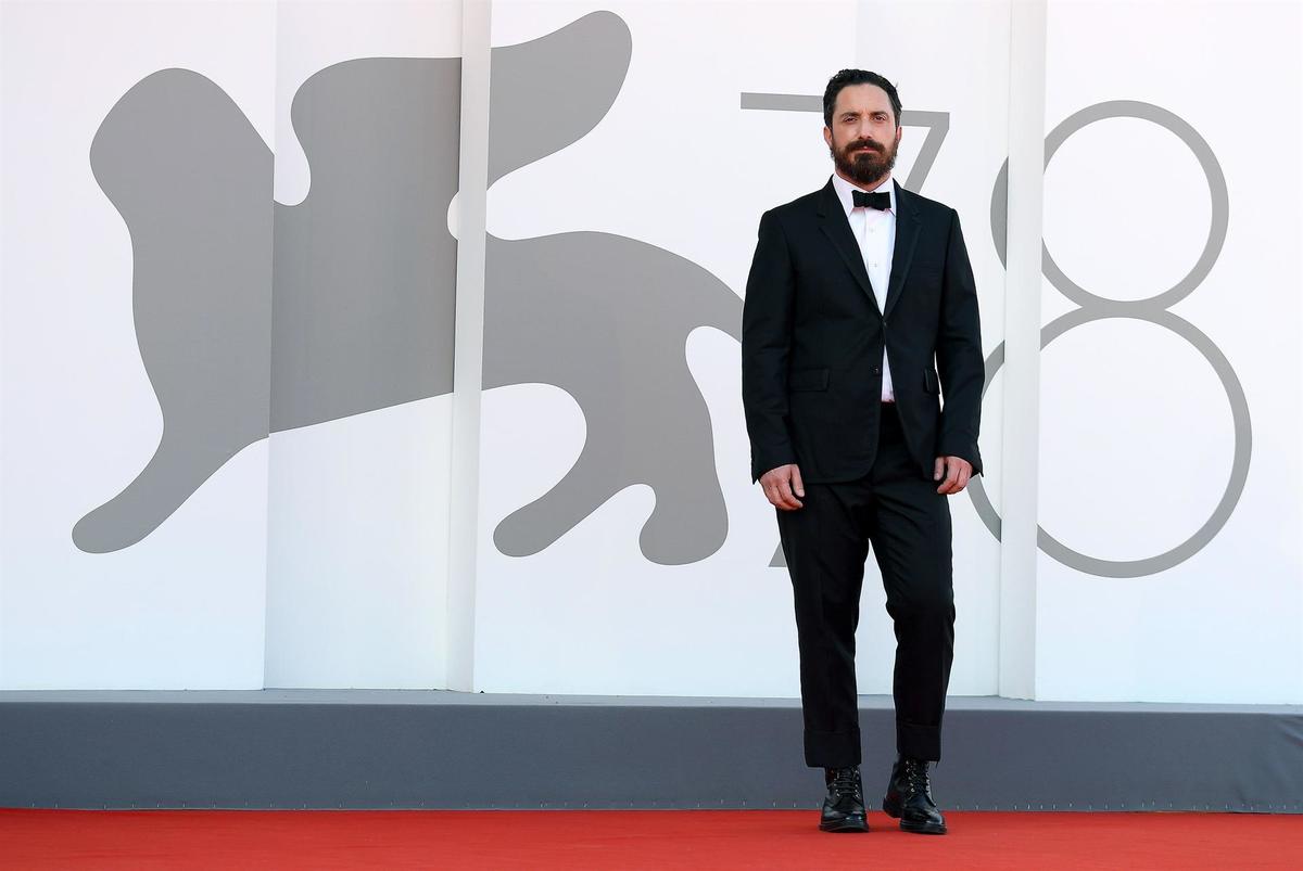 Pablo Larraín en el 78 festival Internacional de Cine de Venecia. / EFE