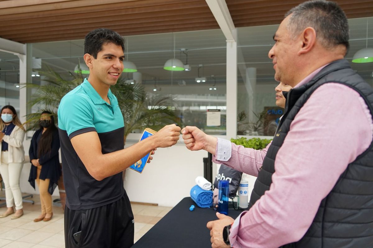 Reconoce Club Alpha a sus medallistas | Especial