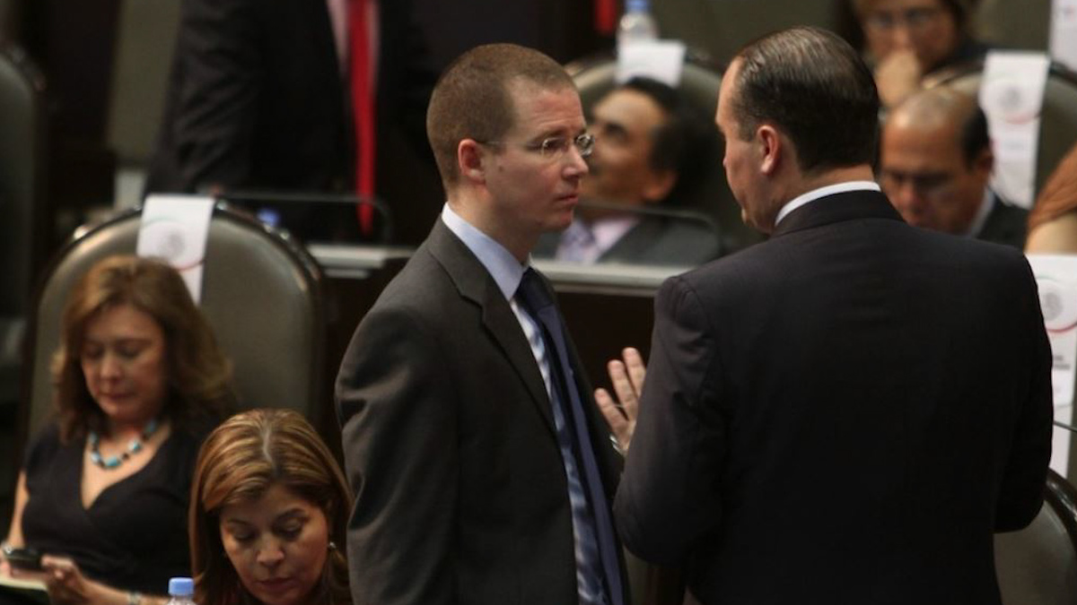 Ricardo Anaya, sin impedimento legal para estar fuera de México