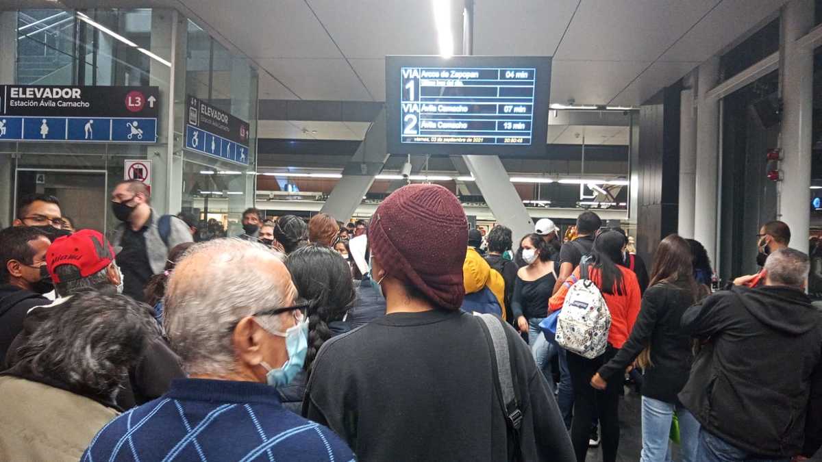 Suspende actividades la línea 3 del tren ligero de Guadalajara (Salvador Romero)