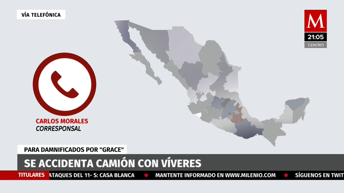 Camión con víveres para damnificados se accidenta en Zihuateutla